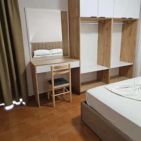 Stephan Apartments *